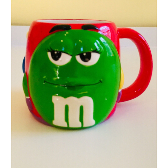 Gallerie Other - M&M Large Red Christmas Mug Galerie wrapped in Christmas lights 3D
